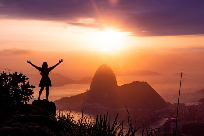 tour-to-mirante-dona-marta-at-sunrise-with-guide-and-photos