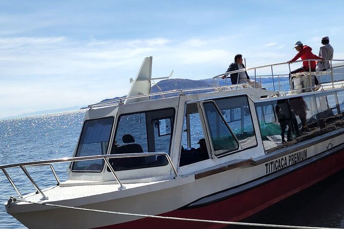 tour-to-uros-and-taquile-islands-in-a-fast-boat
