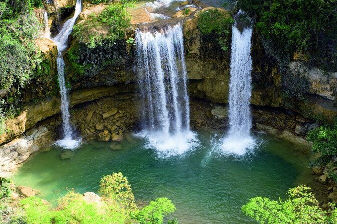 tour-with-whale-watching-in-samana-beach-and-waterfall