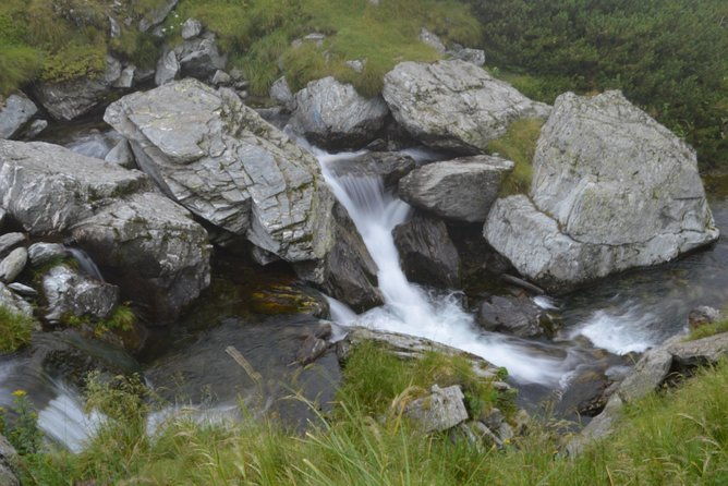 transfagarasan-vidraru-and-poenari-fortress-tour-from-sibiu