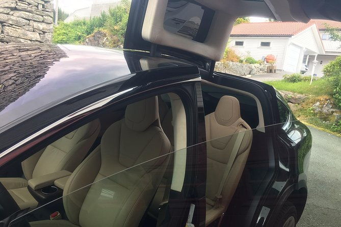 transfer-luxury-car-1-3-pax-bergen-airport-transfer