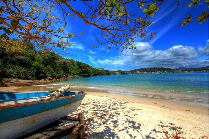 transport-to-bombinhas-from-balneario-camboriu-by-centrotur