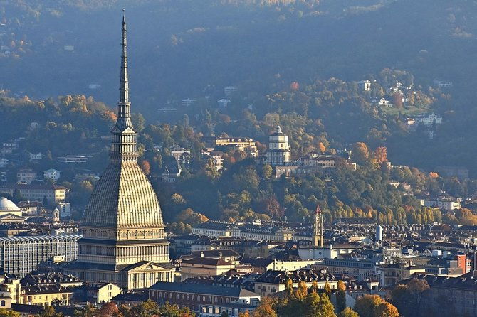 turin-by-night-2-hour-monolingual-walking-experience