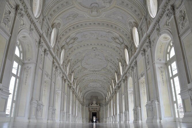 turin-reggia-of-venaria-guided-experience