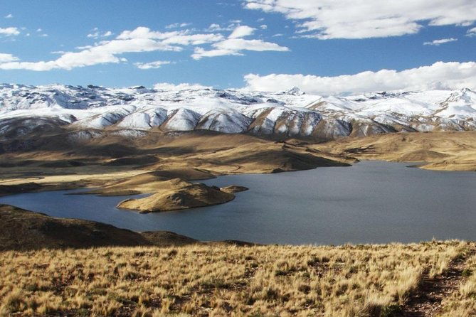 turist-bus-colca-canyon-chivay-to-puno