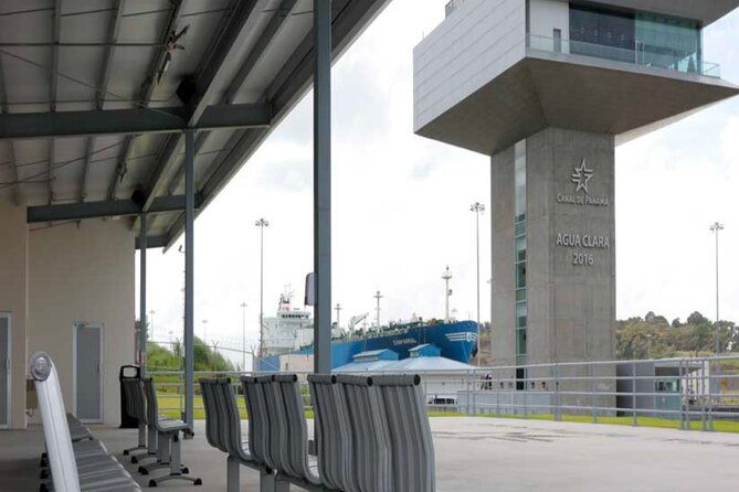 two-oceans-old-and-new-panama-canal-locks-private-tour