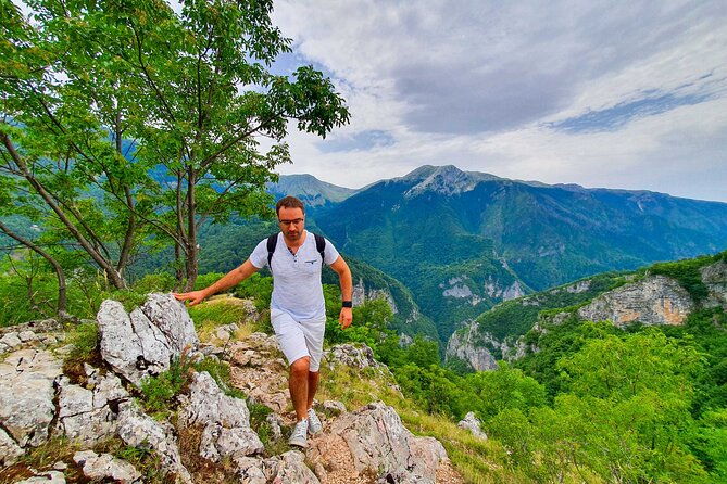 umoljani-village-to-lukomir-village-via-obalj-hike-from-sarajevo-2