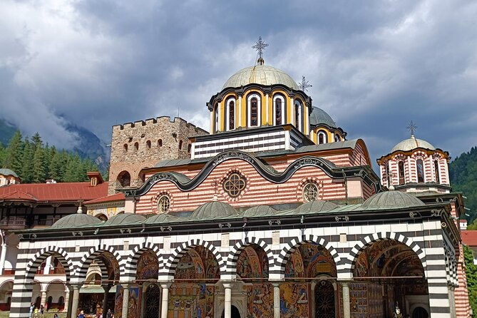 unique-experience-to-sleep-in-rila-monastery