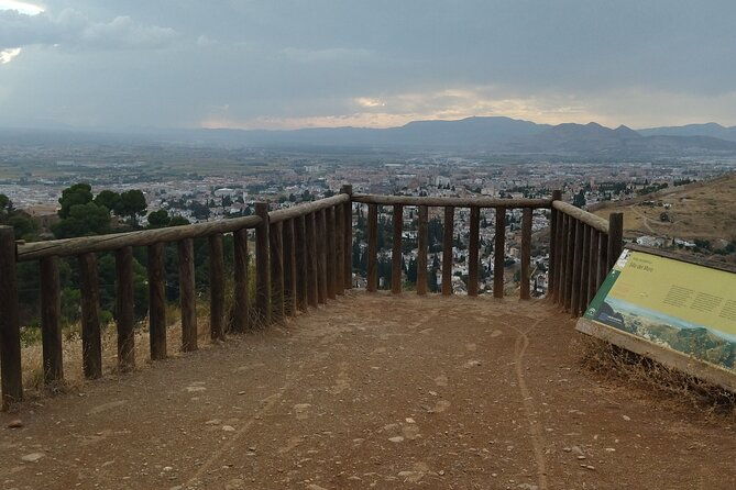 urban-hiking-dehesa-del-generalife-around-the-alhambra-granada