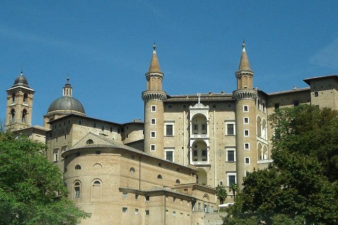 urbino-and-palazzo-ducale-2