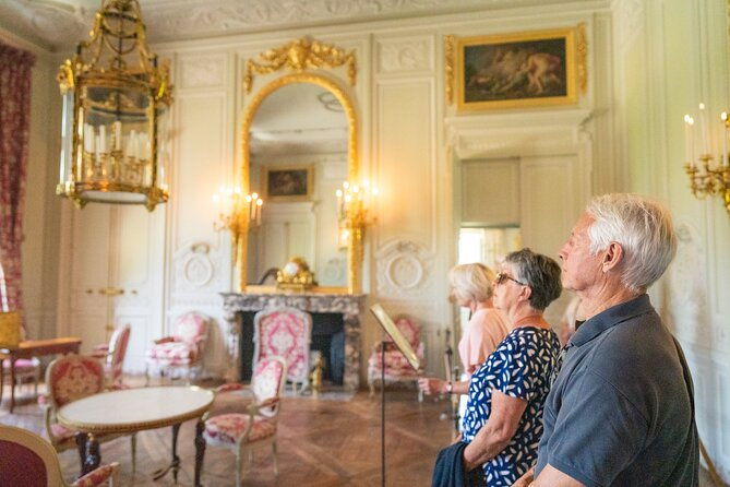 versailles-marie-antoinette-afternoon-guided-tour-with-petit-trianon-hamlet
