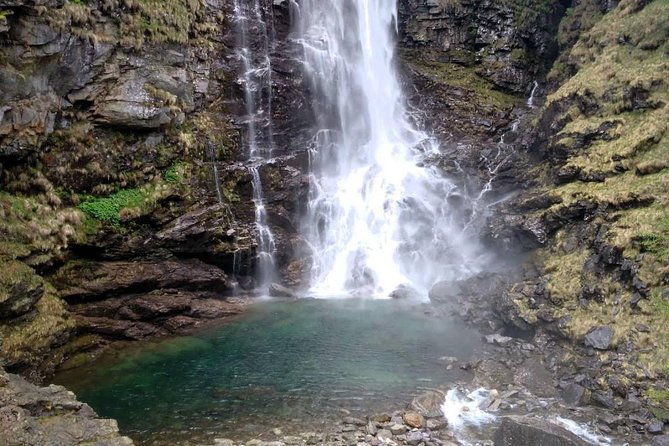 verzasca-valley-river-and-waterfall-ascona-private-guided-tour-2