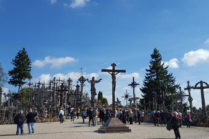 vilnius-to-riga-day-trip-the-hill-of-crosses-rundale-palace-and-bauska-castle