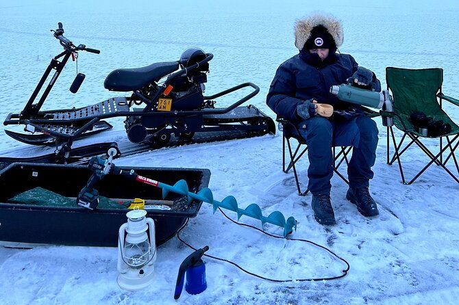 vip-ice-fishing-icebreaker-lunch-in-glass-igloo