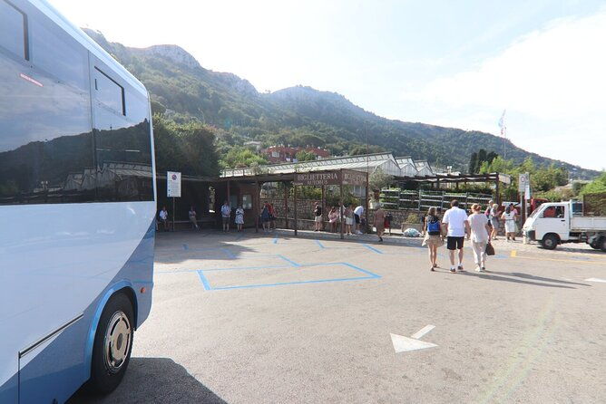 visit-the-blue-grotto-and-guided-tour-of-capri-and-anacapri