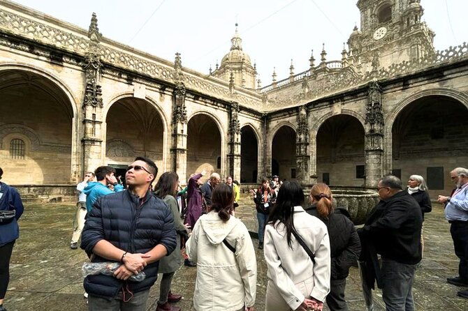 visit-to-the-cathedral-of-santiago-with-roofs-and-optional-portico
