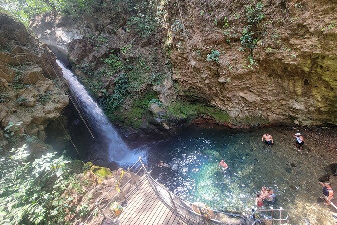 volcano-hike-oropendola-waterfall-hot-springs-experience