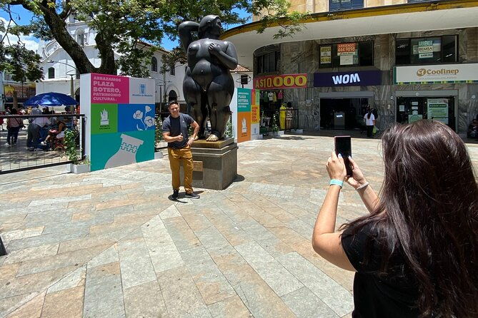 walking-tour-downtown-medellin