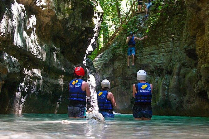 waterfalls-of-damajagua-tour