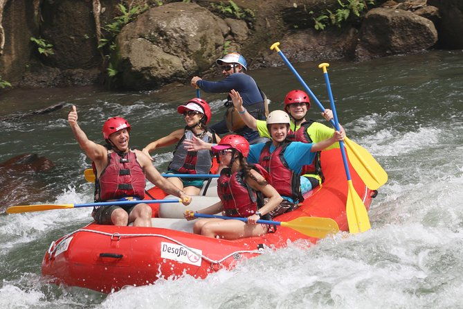 whitewater-rafting-class-2-3-balsa-river-from-la-fortuna