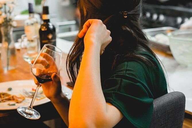 wine-tasting-open-kitchen-dinner-in-17-mons-vella