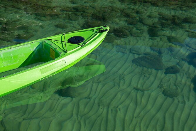 winter-clear-bottom-kayak-on-lake-tahoe