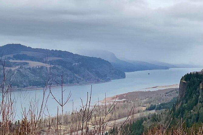 wonderful-waterfalls-columbia-river-gorge-tour-local-operators