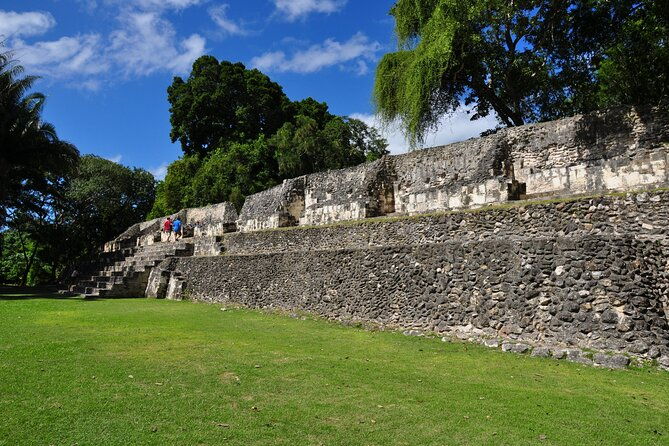 xunantunich-mayan-ruins-tour-and-cave-tubing-at-jaguar-paw