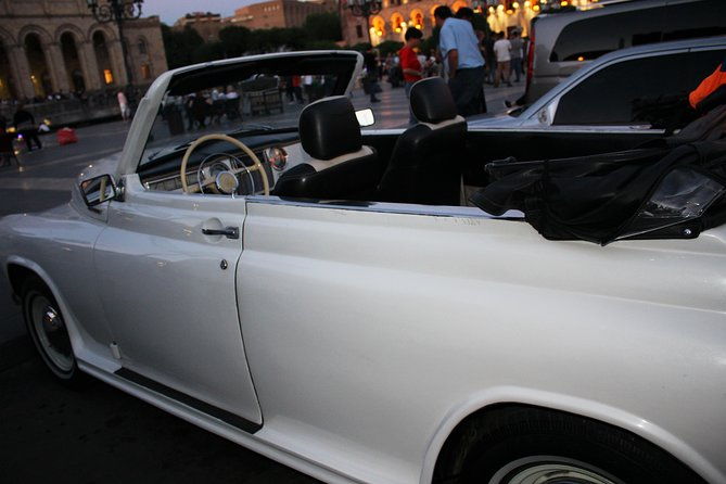 yerevan-city-tour-with-drinks-in-a-classic-car-with-photography