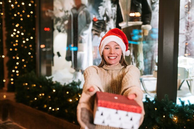 yuletide-charm-a-southern-christmas-journey-in-savannah