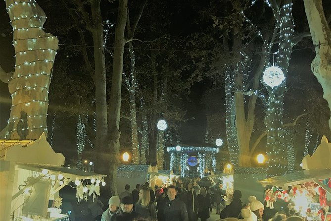 zagreb-guided-walking-christmas-market-tour-with-food-tasting