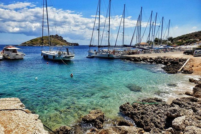 zante-cruise-to-blue-caves-shipwreck-beach-photo-stop