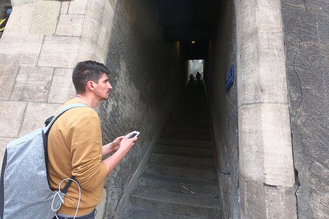 zombie-chase-in-geneva-exploration-game-and-tour-2