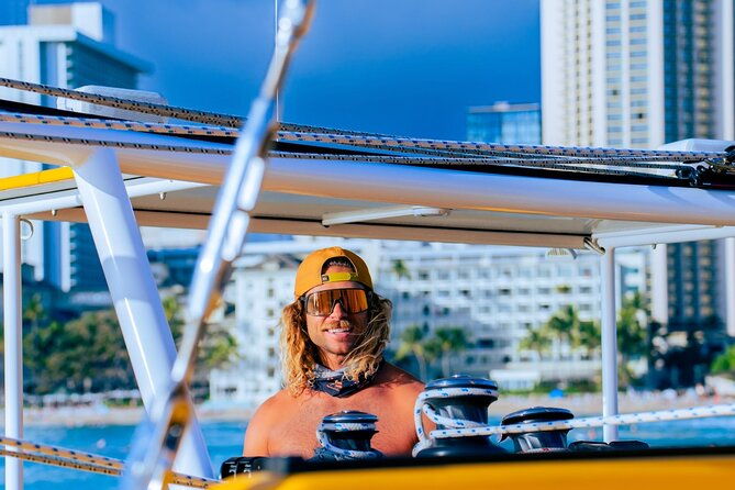 1-hour-diamond-head-sail-of-waikiki-beach-2