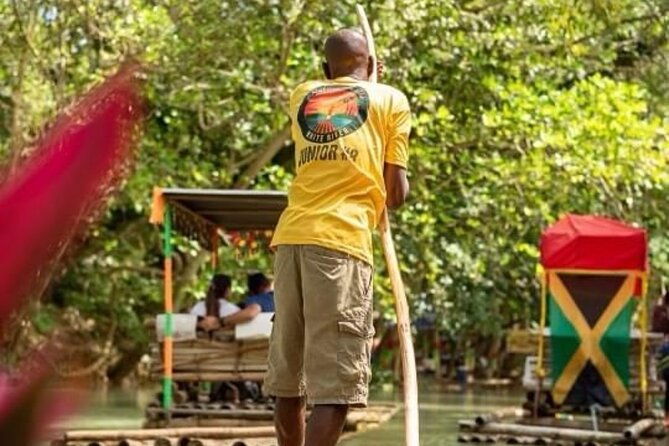 1-hour-private-rafting-experience-in-jamaica