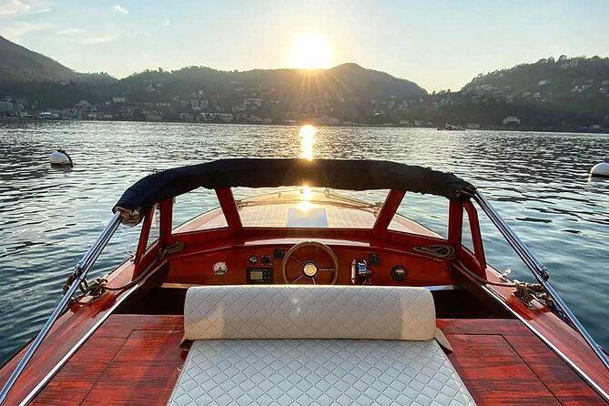 1-hour-private-wooden-boat-tour-on-lake-como-10-pax