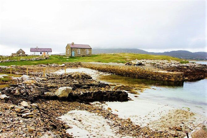 2-5-hour-guided-sea-kayaking-in-roundstone-bay