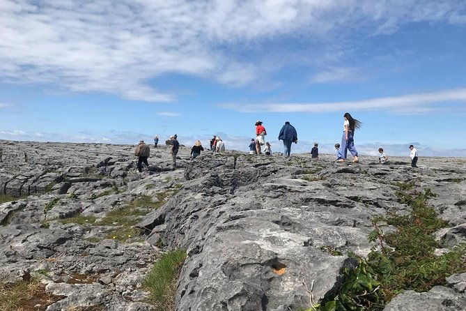 2-day-rail-tour-galway-cliffs-of-moher-medieval-banquet-in-bunratty-castle