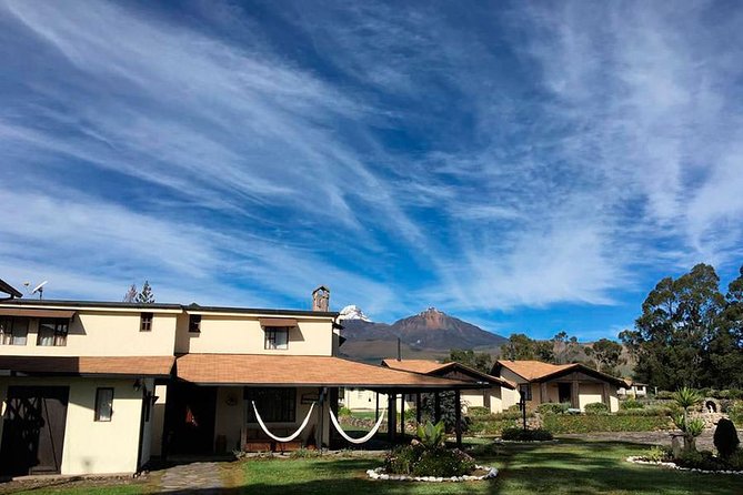 2-day-tour-of-cotopaxi-volcano-and-quilotoa-lagoon-with-hotel