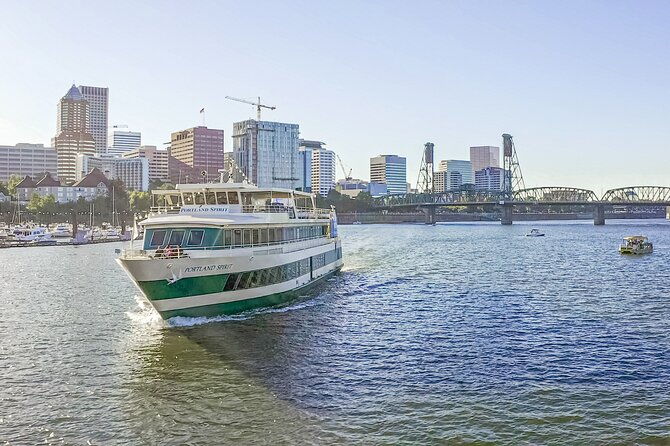 2-hour-champagne-brunch-cruise-on-willamette-river