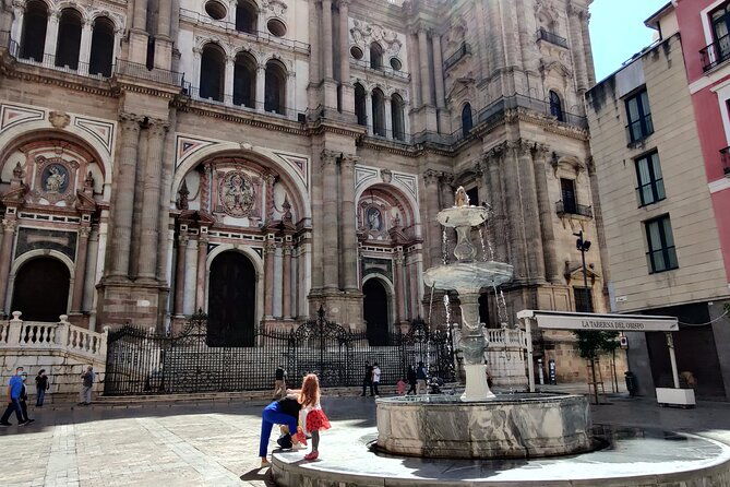 2-hour-french-guided-walking-tour-in-malaga