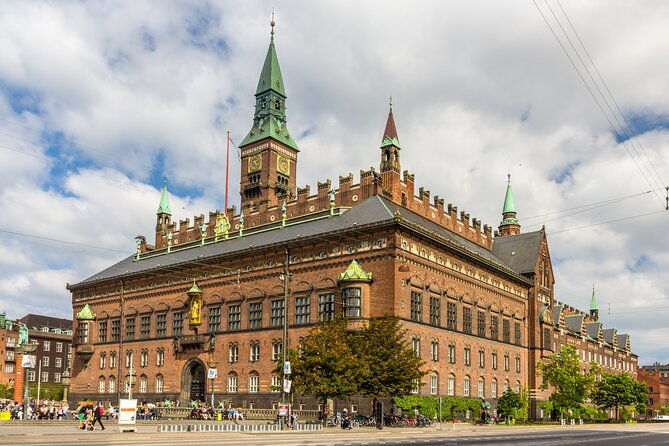 2-hour-walking-introduction-to-copenhagen-and-its-main-sights