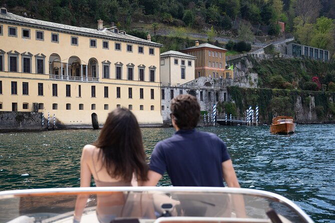 2-hours-private-boat-tour-of-lake-como-for-groups-of-1-to-7-people