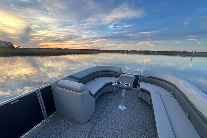 22-ft-luxury-pontoon-private-hilton-head-boat-rental-for-2-hours