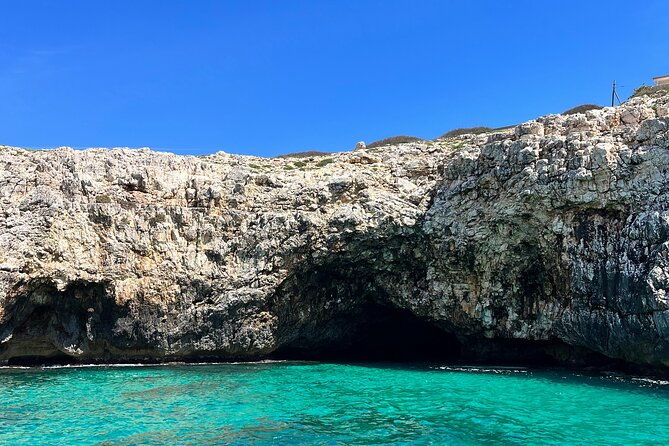 3-hour-guided-boat-tour-to-the-caves-in-santa-maria-di-leuca-2