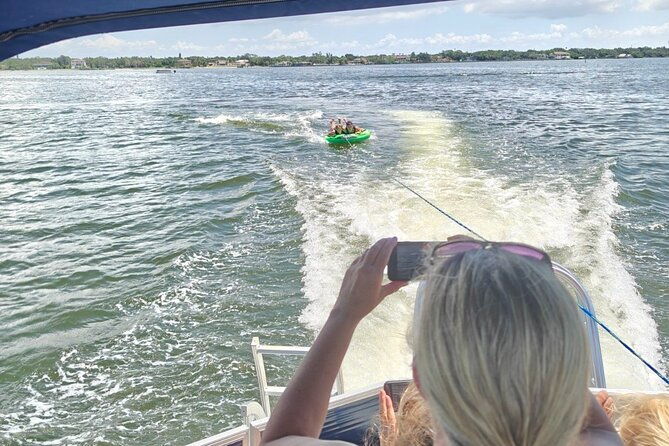 3-hours-pontoon-private-boat-tour