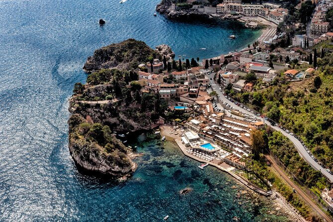 35-min-taormina-and-etna-private-helicopter-tour-from-fiumefreddo