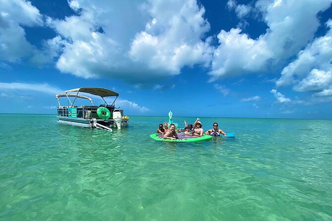 4-hour-dolphin-and-sandbar-cruise-2