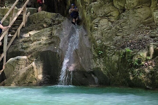 7-waterfalls-lunch-and-transportation