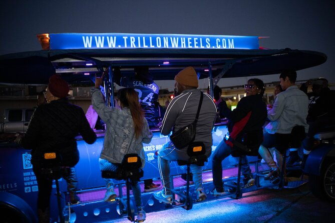 90s-rb-party-bike-tour-through-downtown-houston
